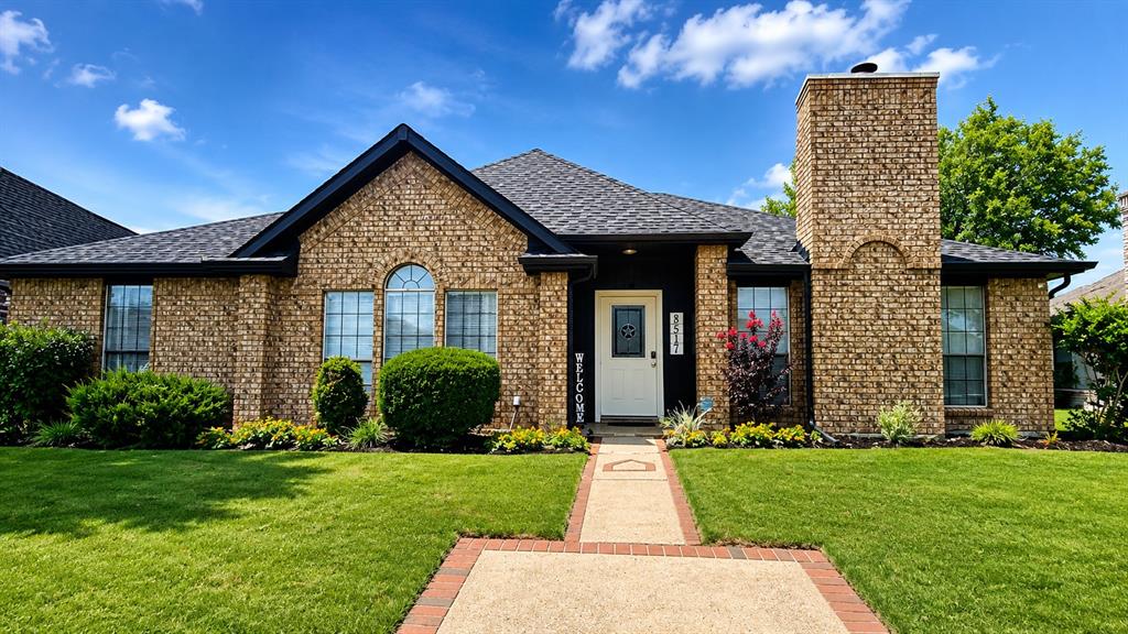 8517 Manchester Dr, Rowlett, TX 75089