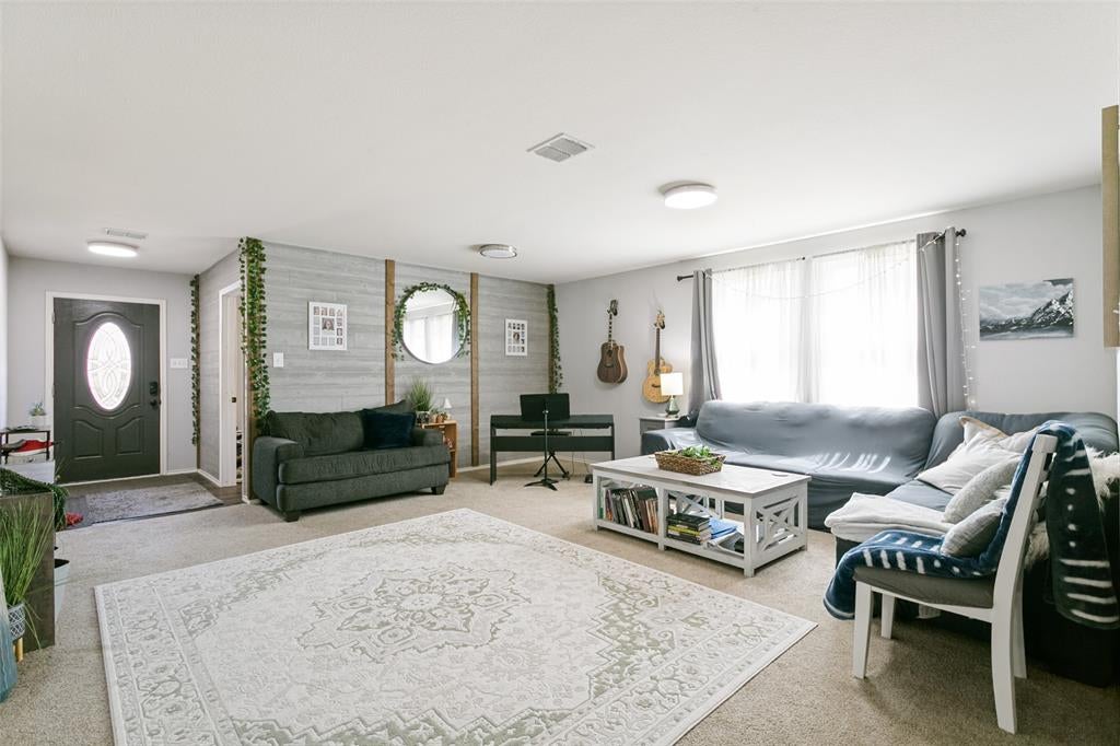 4548 Martingale View Ln, Fort Worth, TX 76244 photo