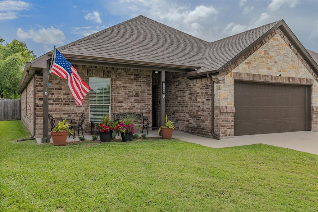 8822 Kiowa Dr, Greenville, TX 75402 photo