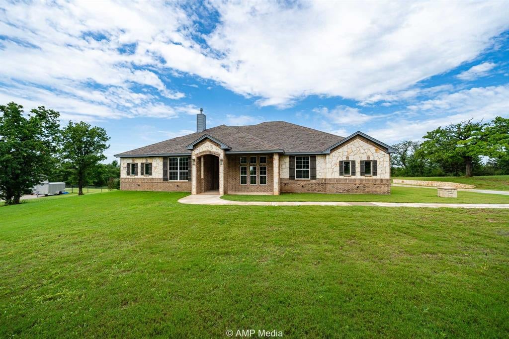 408 Lake Arbor Dr, Weatherford, TX 76088