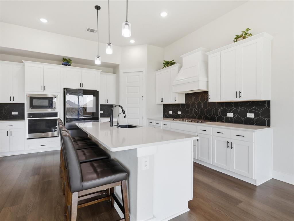 126 Nora Ln, Hickory Creek, TX 75065