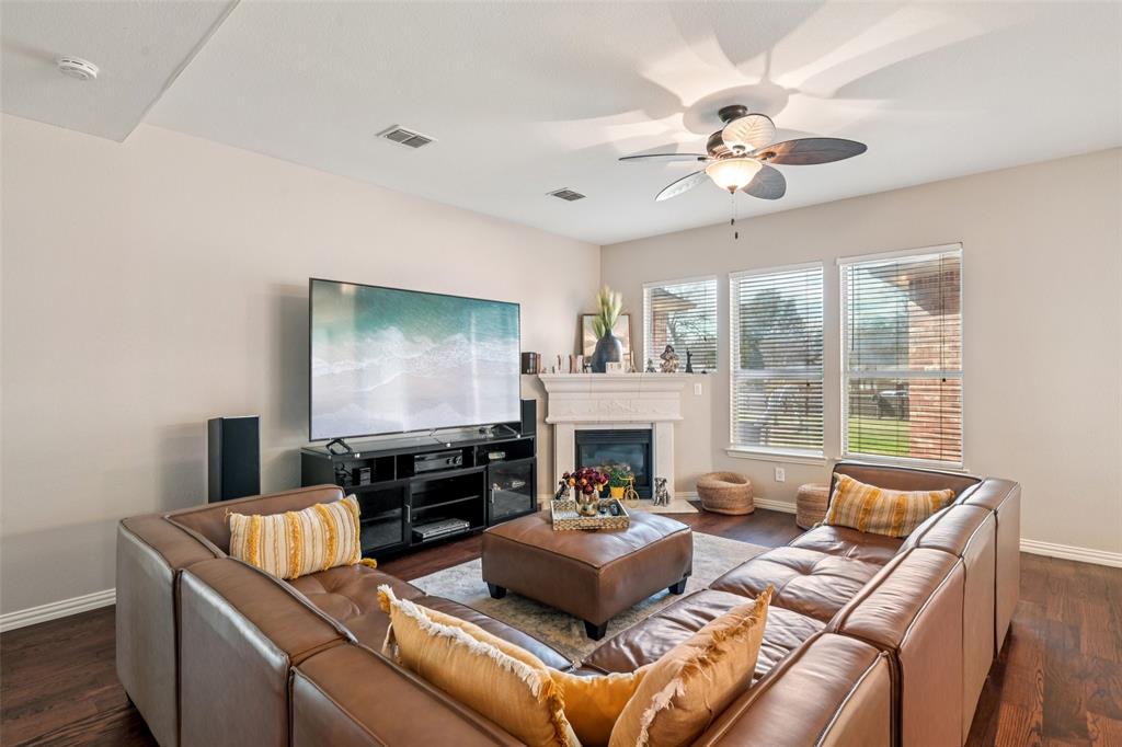 601 Belclaire Terrace, Desoto, TX 75115 photo