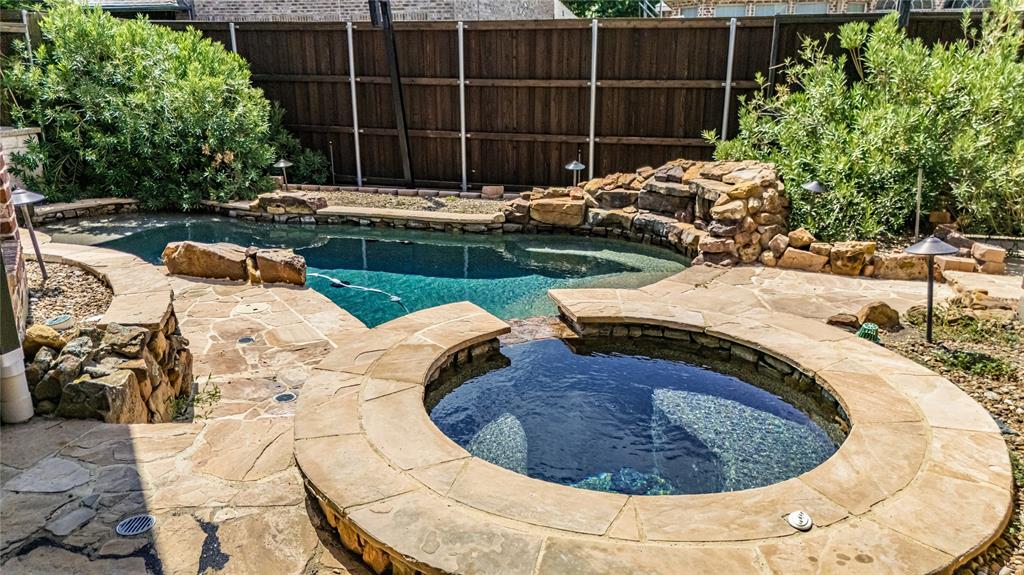 5096 Oakhurst Ln, Frisco, TX 75034 photo