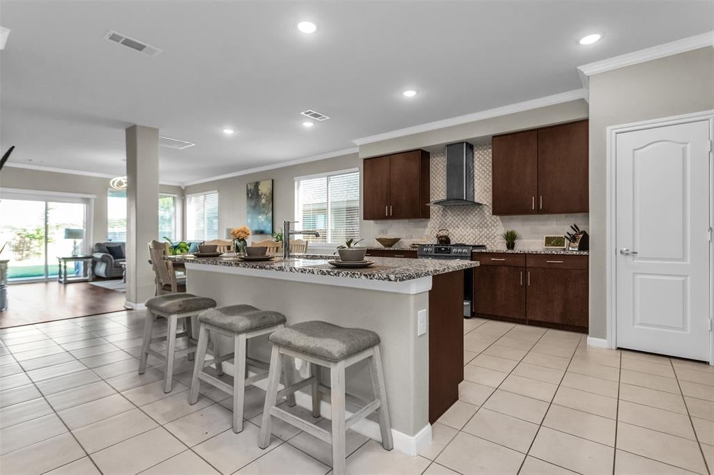 529 Bermuda Ave, Lancaster, TX 75146 photo