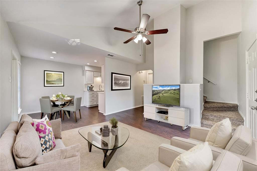115 Peachtree Ct, Kennedale, TX 76060