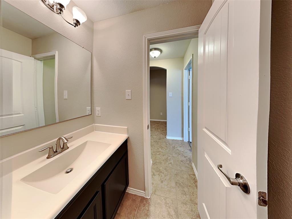 1201 Evers Dr, Mckinney, TX 75071 photo