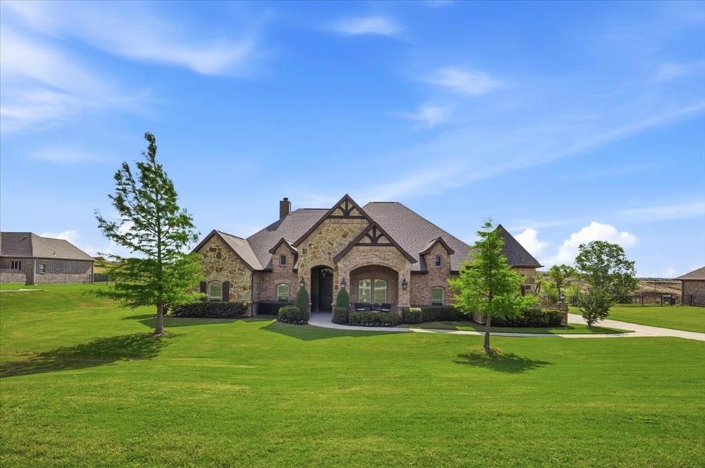10700 San Simeon Ln, Fort Worth, TX 76179