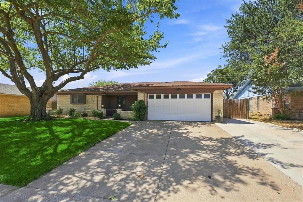 3113 Mossy Oak Ln, Bedford, TX 76021 photo