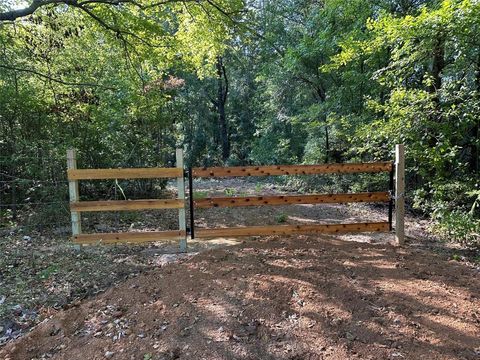 Unimproved Land in Gilmer TX 10.13 Acres Fm 852.jpg