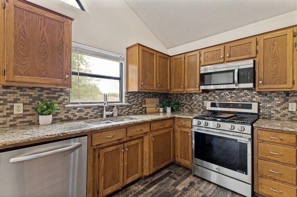 10209 Cool Spring Dr, Fort Worth, TX 76108 photo