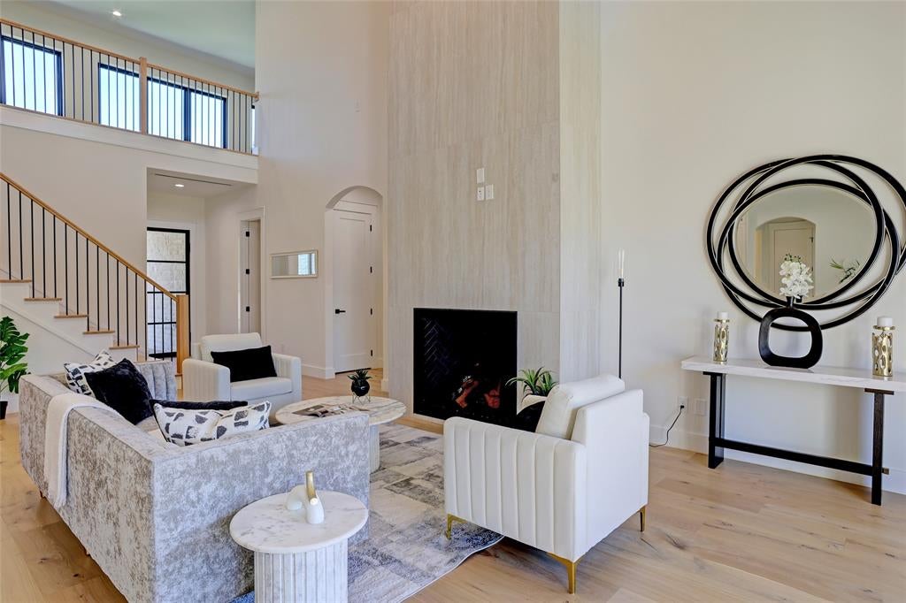 4062 Valley Ridge Rd, Dallas, TX 75220 photo