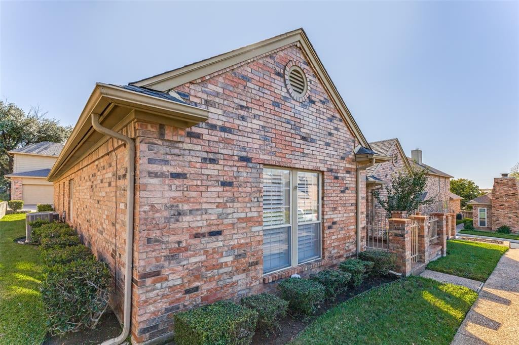 1218 Wooded Trl, Hurst, TX 76053 photo