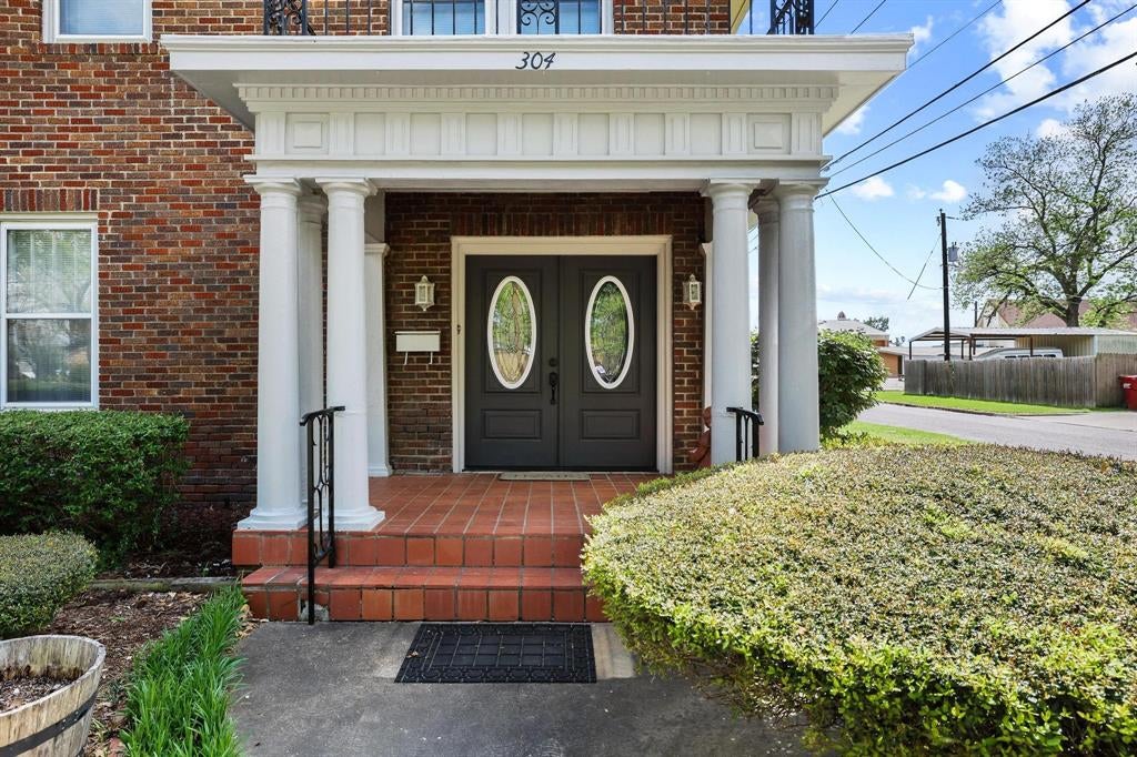 304 E 9 St, Bonham, TX 75418 photo