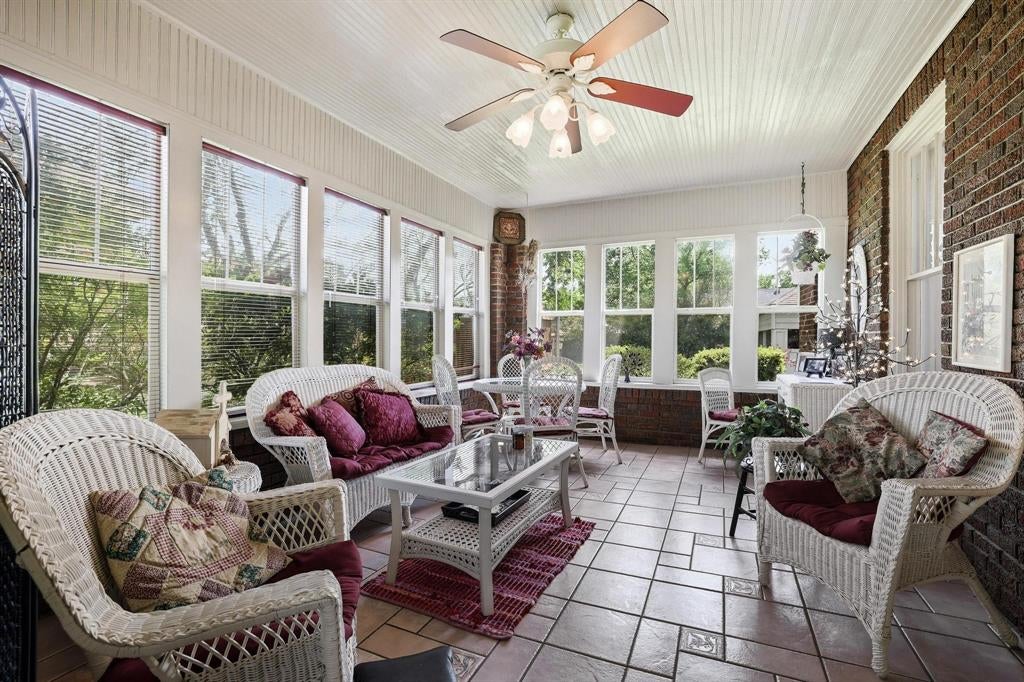 304 E 9 St, Bonham, TX 75418 photo