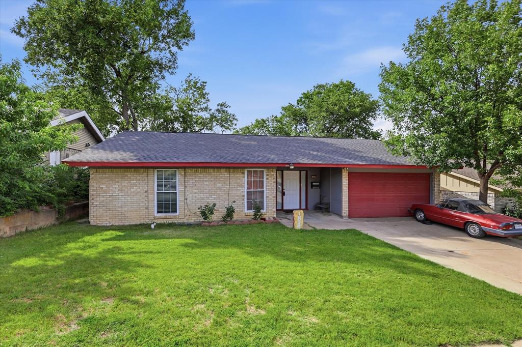 1839 Sherwood Ln, Carrollton, TX 75006 photo