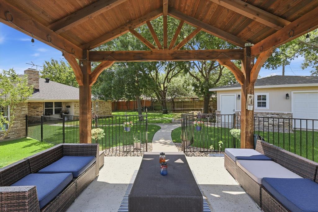 405 Lantern Rdg, Mansfield, TX 76063 photo