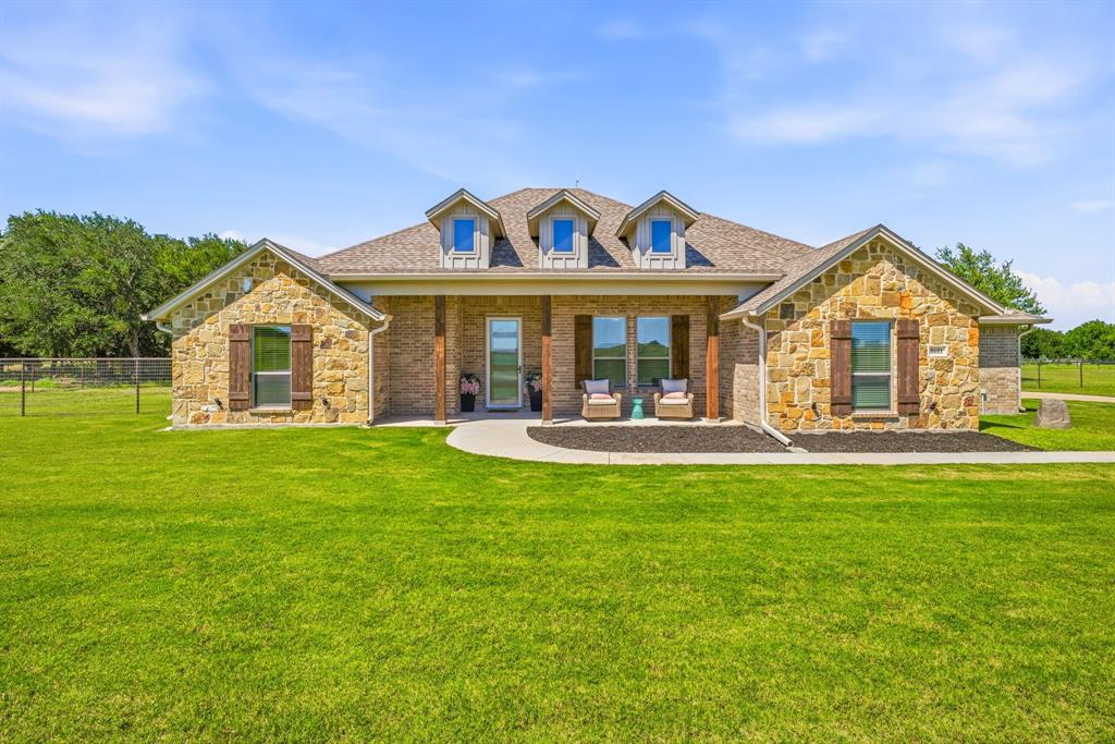 8681 Sari Strong Dr, Weatherford, TX 76087