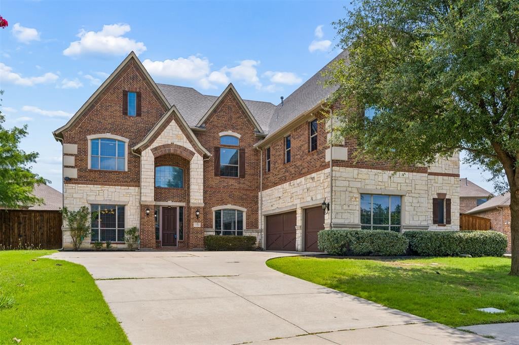 4136 Choctaw Dr, Carrollton, TX 75010