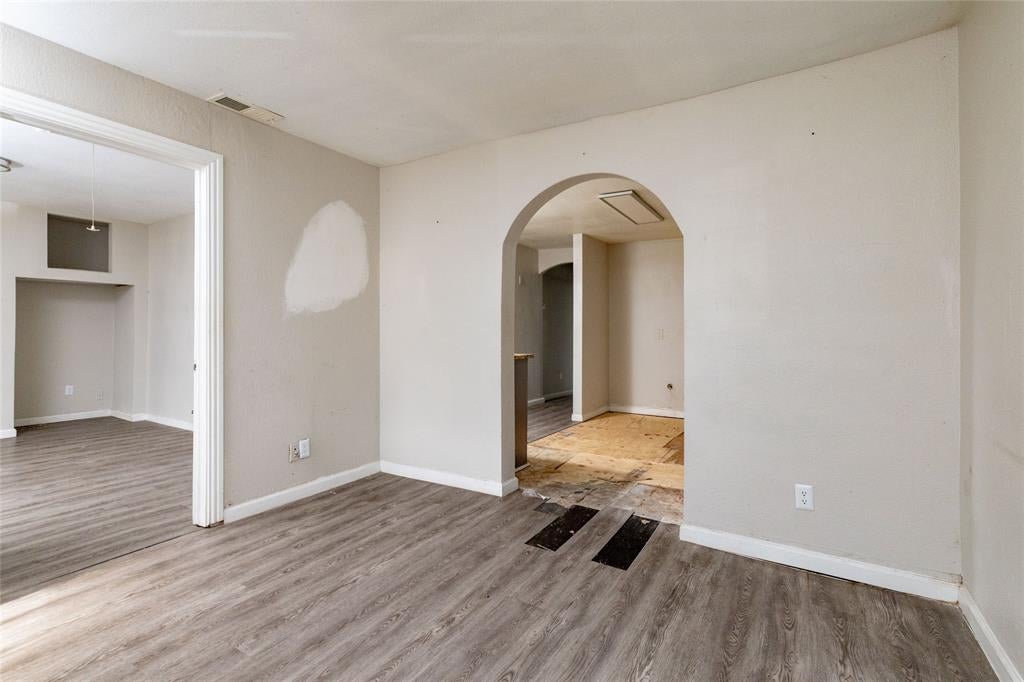3219 N Winnetka Ave, Dallas, TX 75212 photo