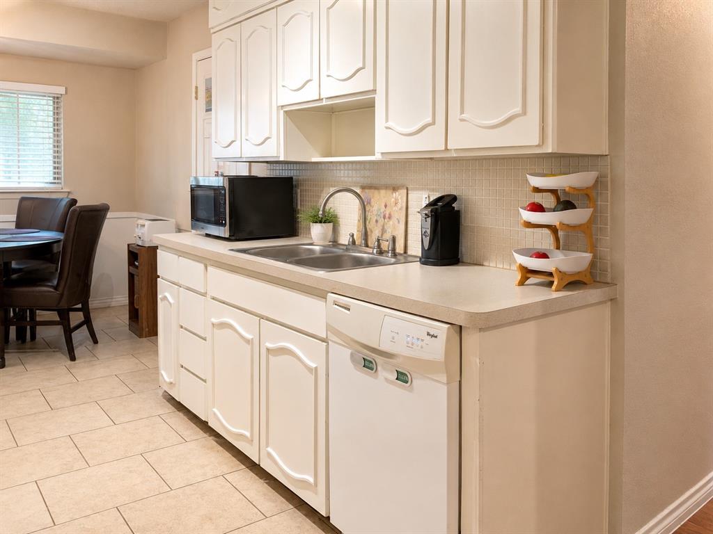 3122 Lark Ln, Irving, TX 75062 photo