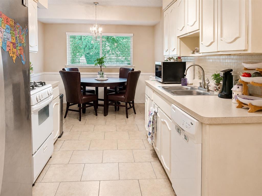 3122 Lark Ln, Irving, TX 75062 photo