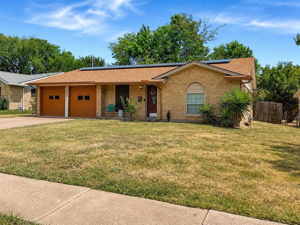 3122 Lark Ln, Irving, TX 75062 photo