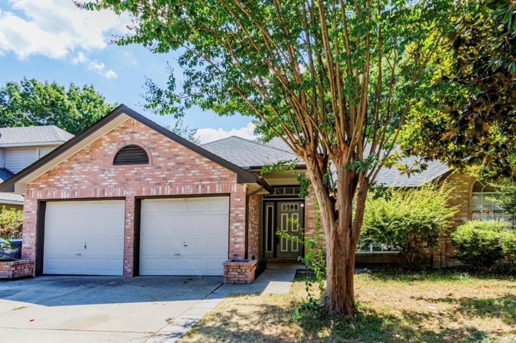 1215 Hyde Park Dr, Mckinney, TX 75069