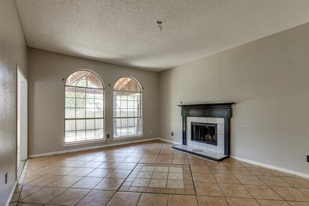 1215 Hyde Park Dr, Mckinney, TX 75069 photo