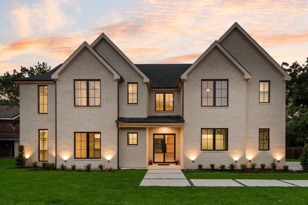10 Brook Hollow Ln, Trophy Club, TX 76262