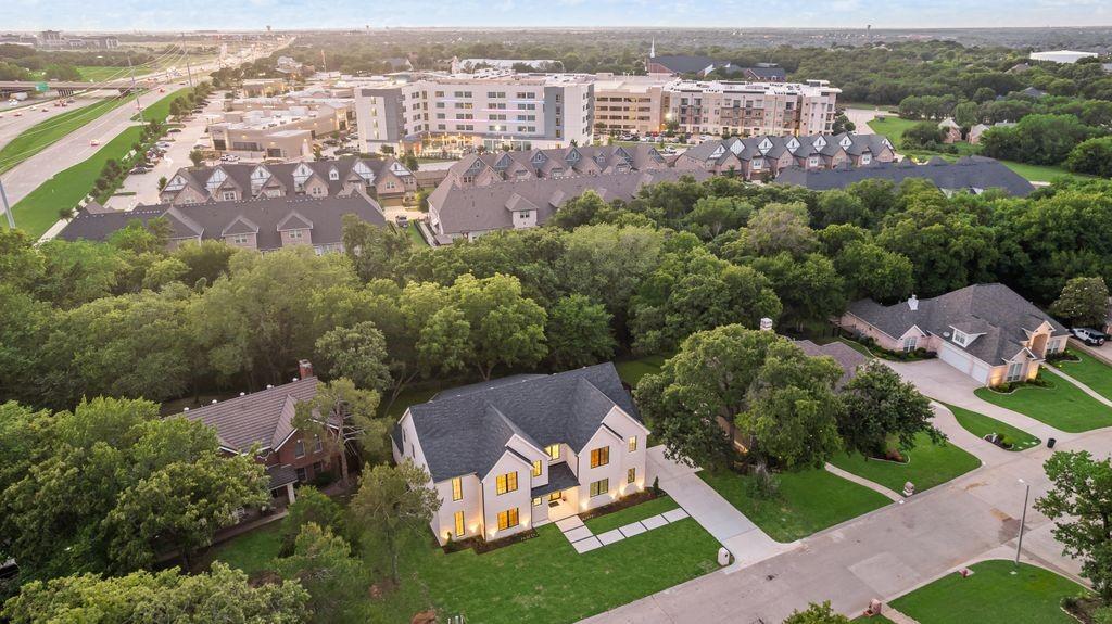 10 Brook Hollow Ln, Trophy Club, TX 76262 photo