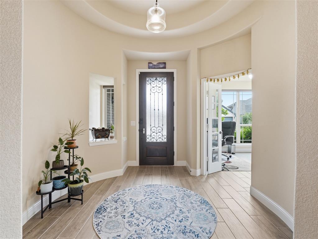 521 Ridgewater Trl, Fort Worth, TX 76131 photo