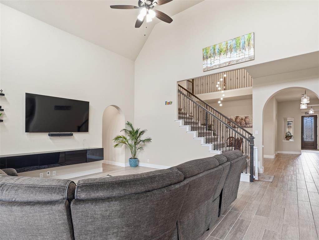 521 Ridgewater Trl, Fort Worth, TX 76131 photo
