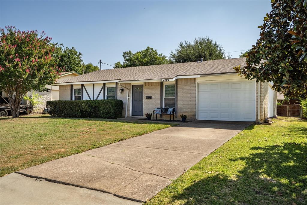 1019 Woodmere Dr, Lewisville, TX 75067 photo