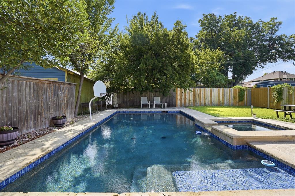 2243 Fairmount Ave, Fort Worth, TX 76110 photo