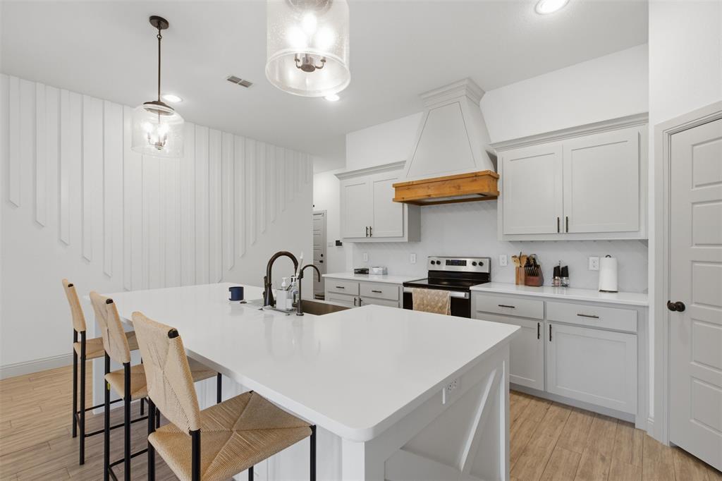 924 Rodgers Ave, Godley, TX 76044 photo