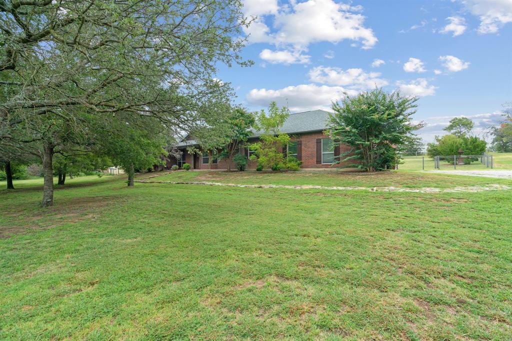 217 Naibara Trl, Weatherford, TX 76088 photo