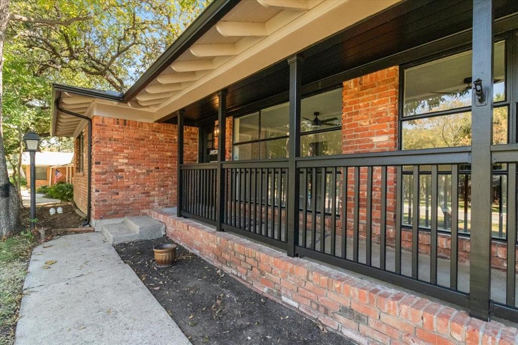6000 Monterrey Dr, Fort Worth, TX 76112 photo