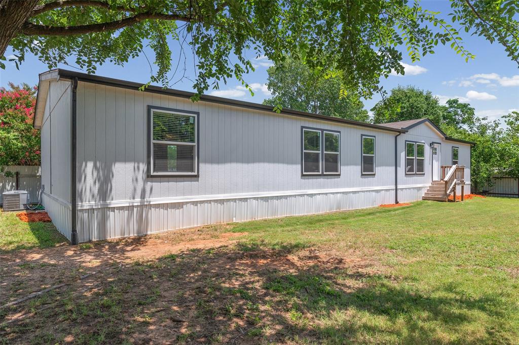 4009 Diann Dr, Granbury, TX 76049 photo