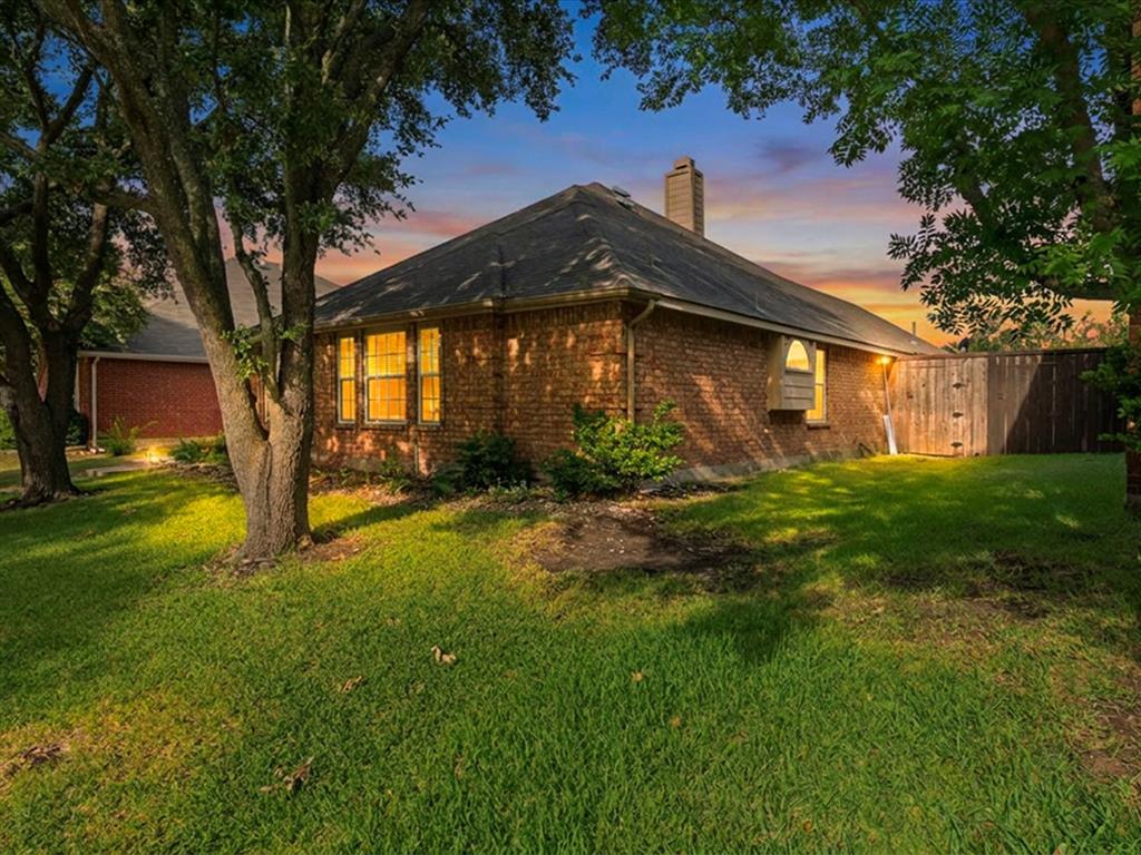 4601 Carlton Dr, Garland, TX 75043