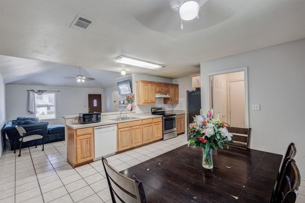 5118 Wesley Chapel Ln, Dallas, TX 75236 photo