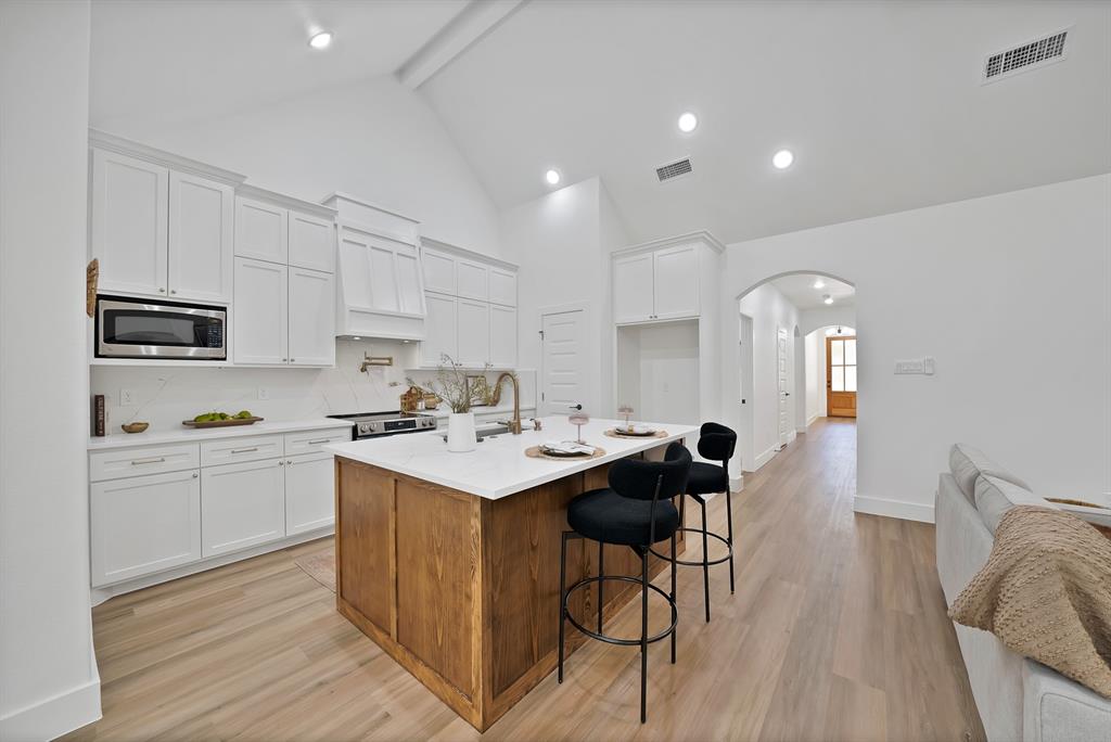 1021 E Richmond Ave, Fort Worth, TX 76104 photo