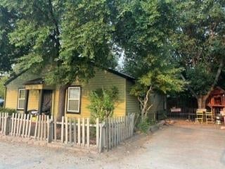 901 Davis St, Grand Prairie, TX 75050 photo