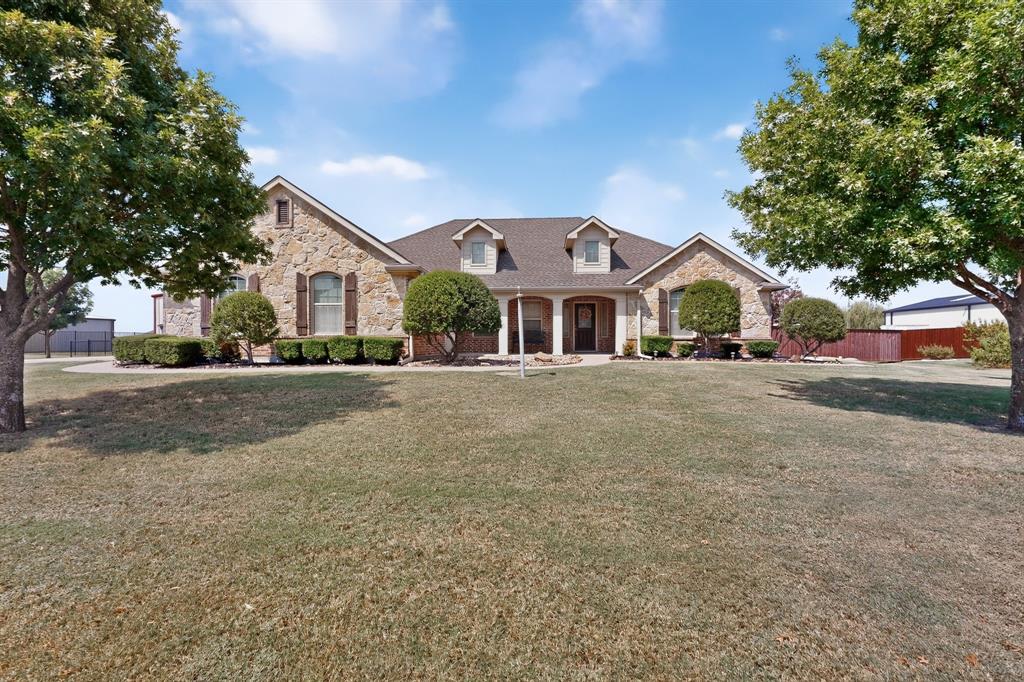 320 Brooks Dr, Nevada, TX 75173 photo