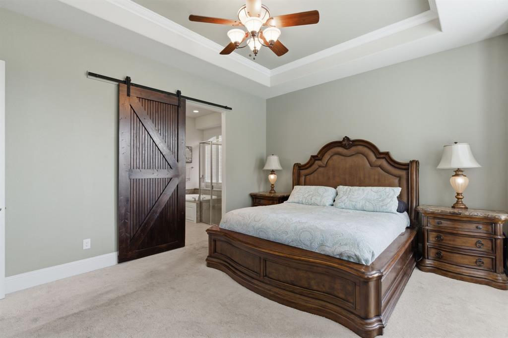 400 Ridgewood Dr, Lewisville, TX 75067
