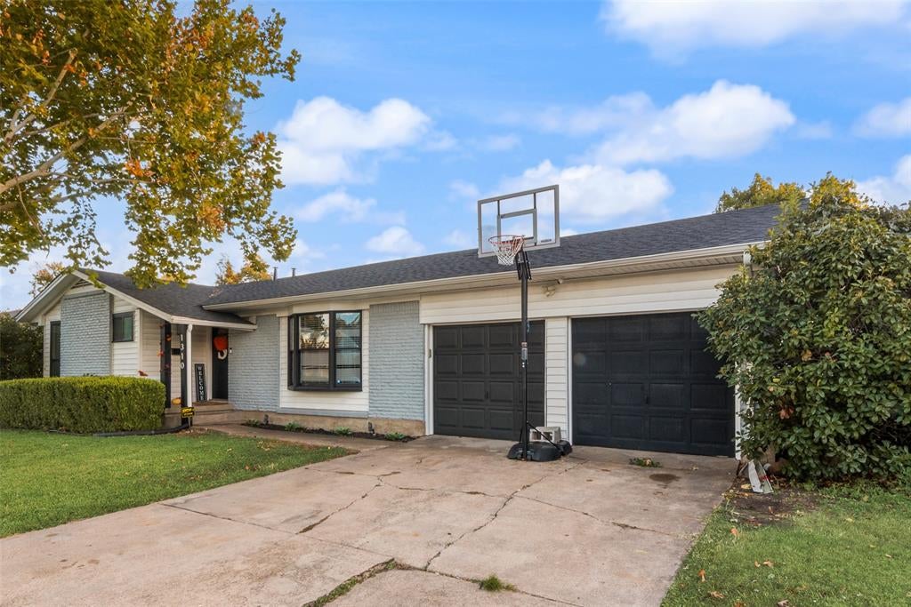 1310 Bardfield Ave, Garland, TX 75041 photo