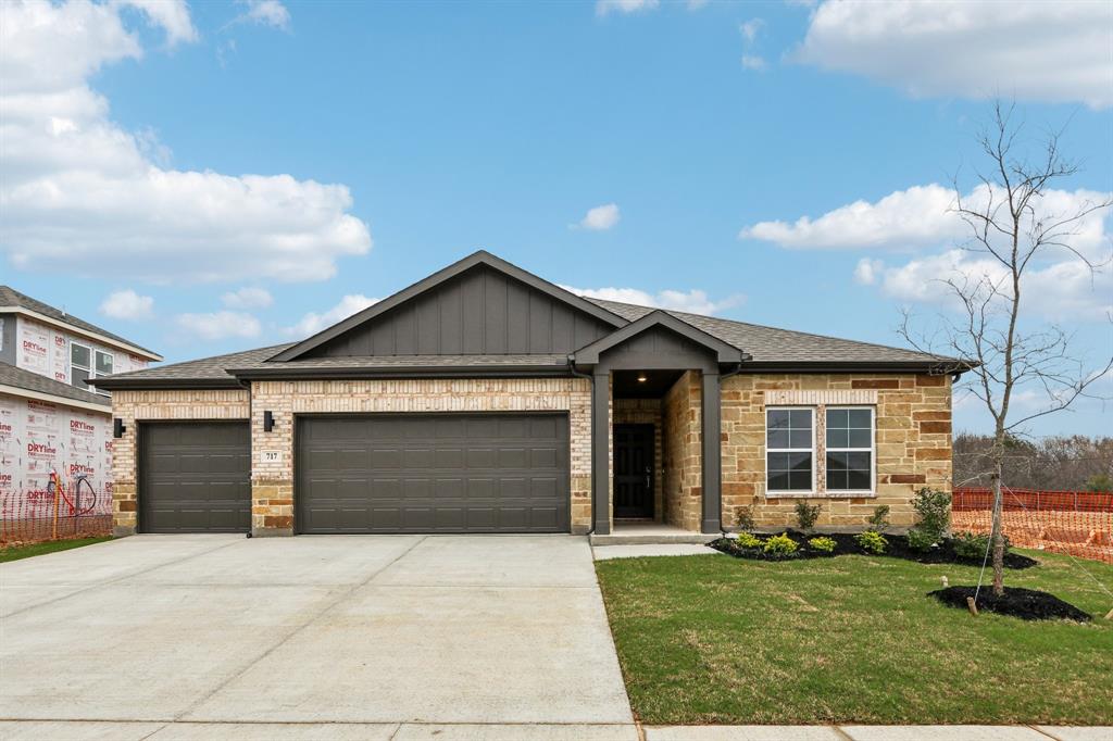 717 Vineyard Way, Forney, TX 75126