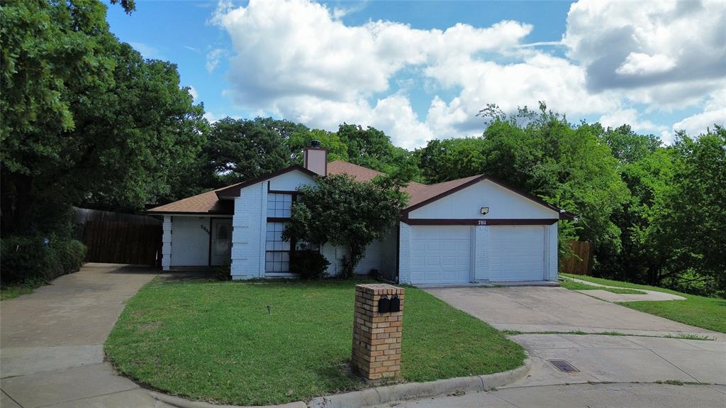 7809 Laver Ct, Fort Worth, TX 76112
