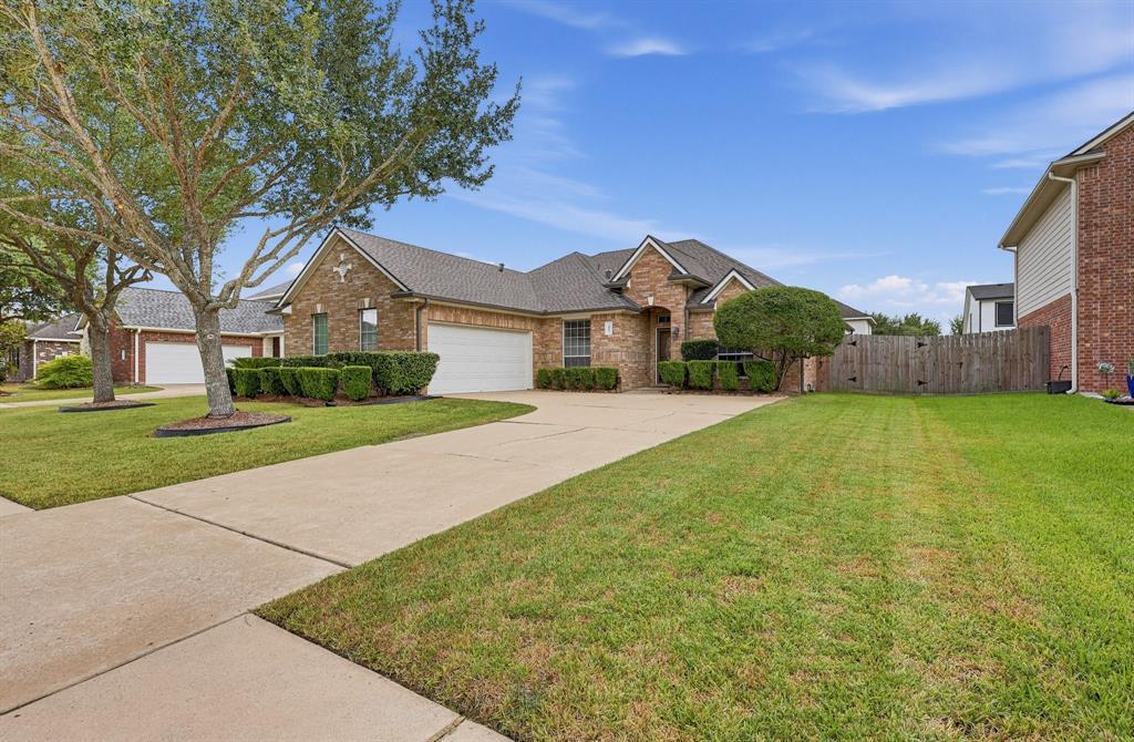 5812 Orchard Trail Dr, Pearland, TX 77581 photo