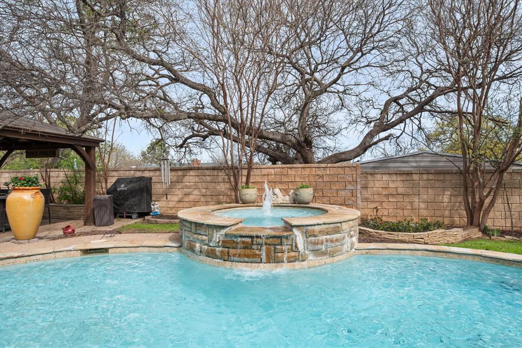 2703 Katherine Ct, Dalworthington Gardens, TX 76016 photo