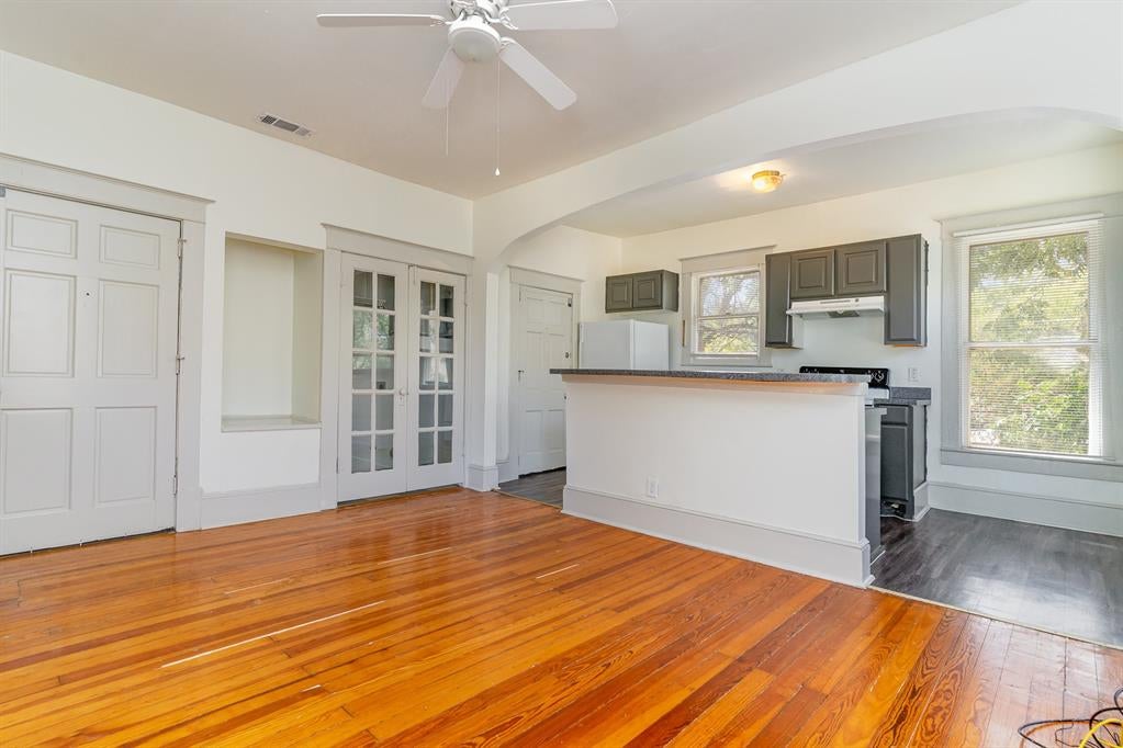 1230 Kings Hwy, Dallas, TX 75208 photo